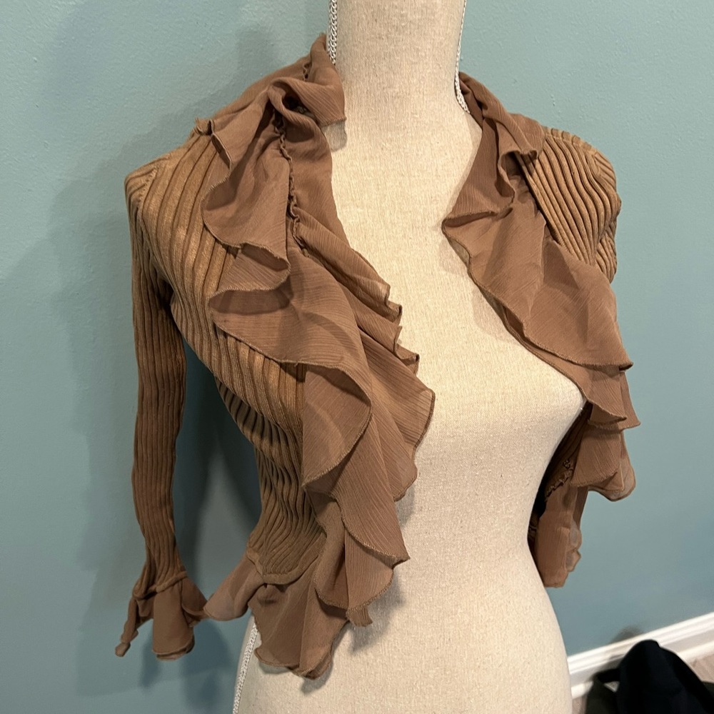 Tracy ruffle top